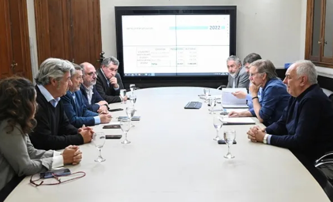 La Mesa de Enlace pidió que se bajen las retenciones en lugar de compensaciones para productores de soja y maíz