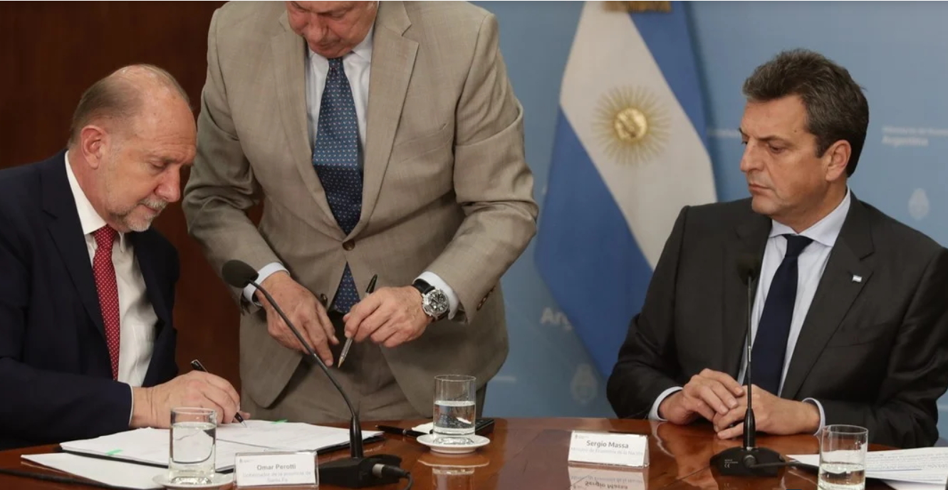 Anunciaron inversiones de $7.000 millones para tamberos de SF y la llegada del gasoducto lechero