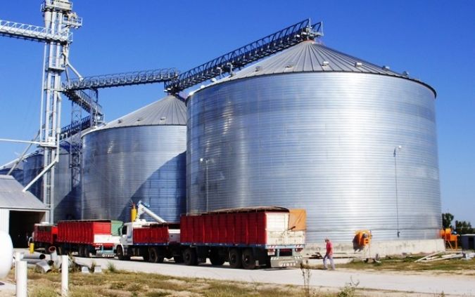 Acopiadores piden normailizar el mercado foward de granos