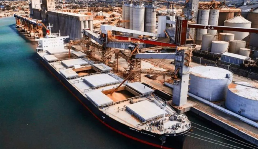 Kicillof negó que quiera crear una empresa de granos