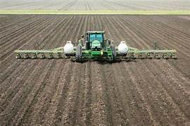 Aunque todavía no configura un problema productivo, la siembra de trigo inició con algunas dificultades