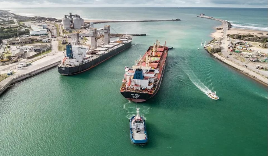 Exportadores pagaron “precio lleno” por maíz en Bahía Blanca y Quequén para cumplir con el ritmo de embarques.