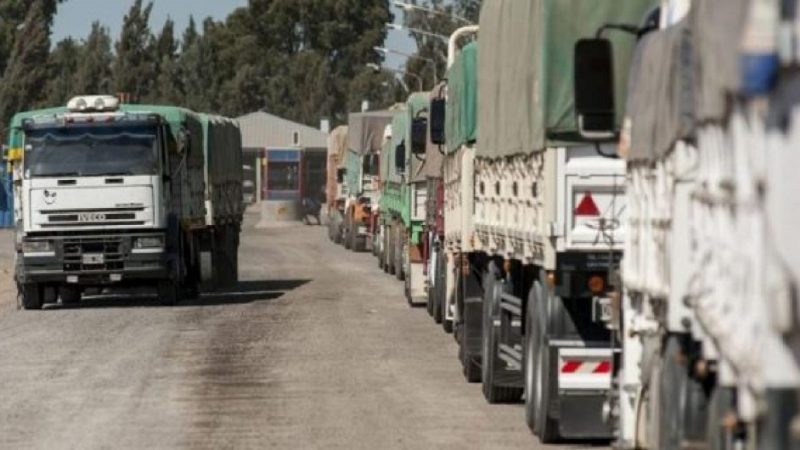 Fracasa la negociación en La Plata y se profundiza el conflicto: continúan los bloqueos en los puertos de Quequén y Bahía Blanca