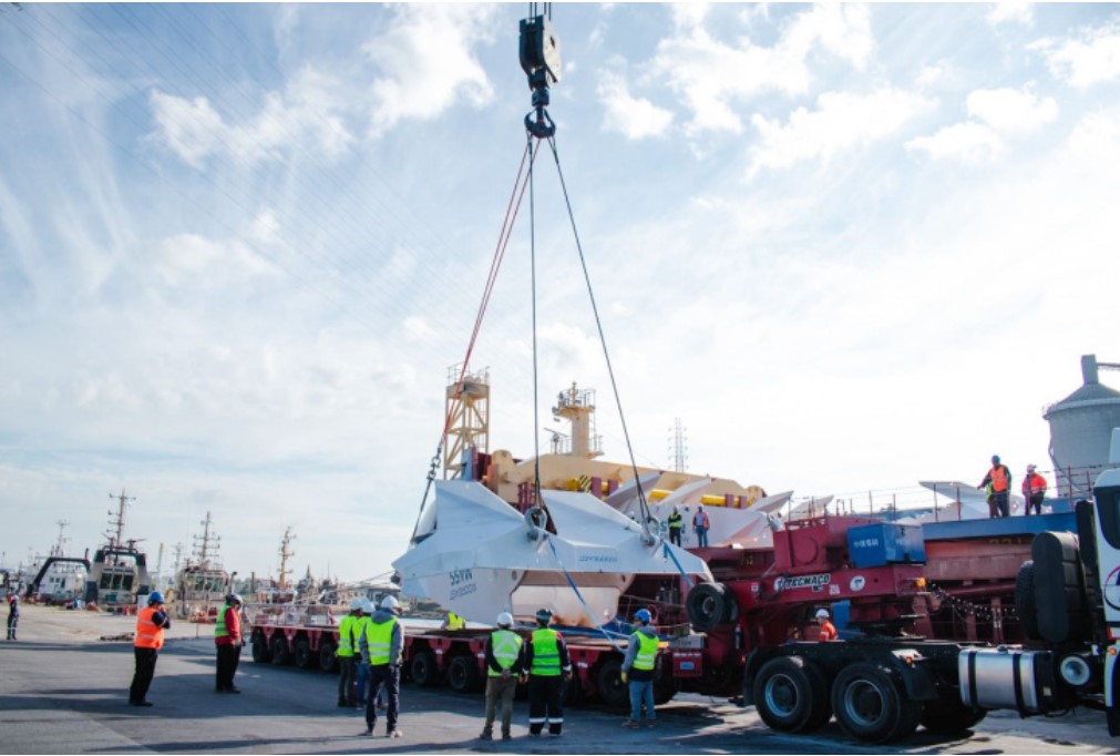 PUERTO QUEQUÉN: DEL GRANERO AL CORAZÓN ENERGÉTICO DEL PAÍS