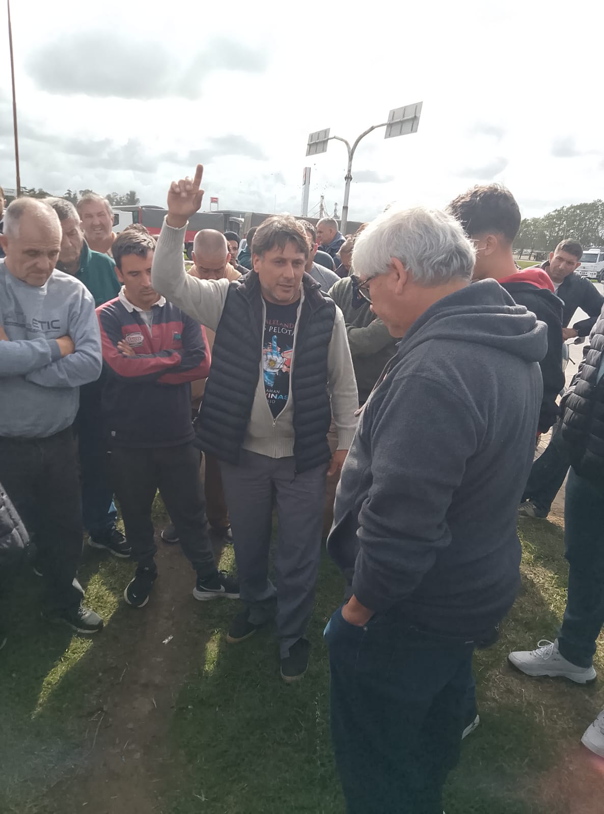 TRANSPORTE EN CRISIS: CUANDO LOS NÚMEROS NO CIERRAN, EL CONFLICTO AVANZA