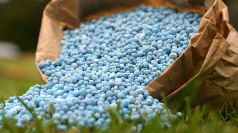 Los fertilizantes nitrogenados profundizan su baja mientras los fosfatados alcanzan valores récord