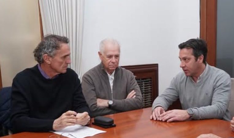 Crisis hídrica en Necochea: productores reclamaron obras y Katopodis prometió reforzar la asistencia