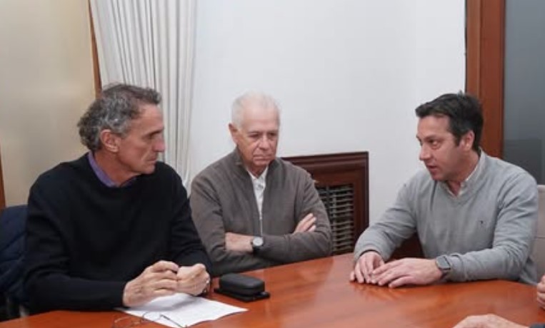 Crisis hídrica en Necochea: productores reclamaron obras y Katopodis prometió reforzar la asistencia